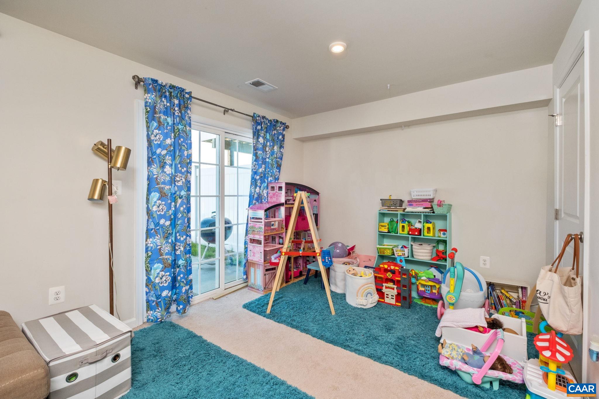 76 PARK DR, PALMYRA, Virginia 22963, 3 Bedrooms Bedrooms, ,2 BathroomsBathrooms,Residential,76 PARK DR,675574 MLS # 675574 76 PARK DR, PALMYRA, Virginia 22963, 3 Bedrooms Bedrooms, ,2 BathroomsBathrooms,Residential,76 PARK DR,675574 MLS # 675574