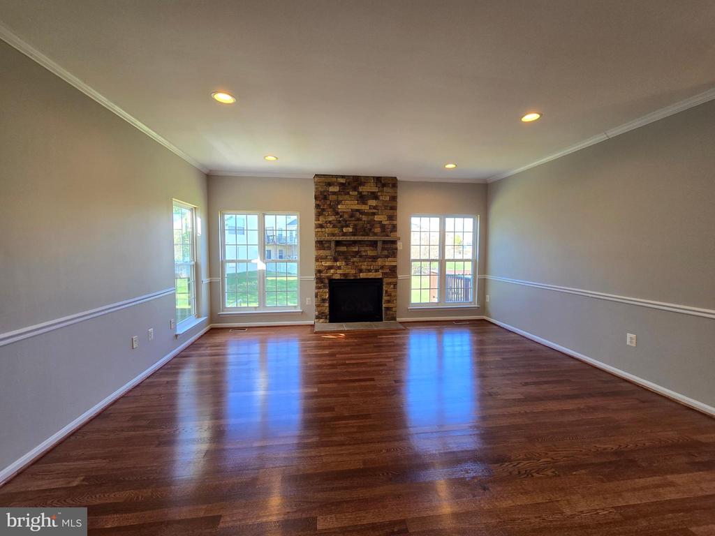 2520 POST OAK DR, CULPEPER, Virginia 22701, 4 Bedrooms Bedrooms, ,5 BathroomsBathrooms,Residential,HIGHPOINT OF CULPEPER,2520 POST OAK DR,VACU2013150 MLS # VACU2013150