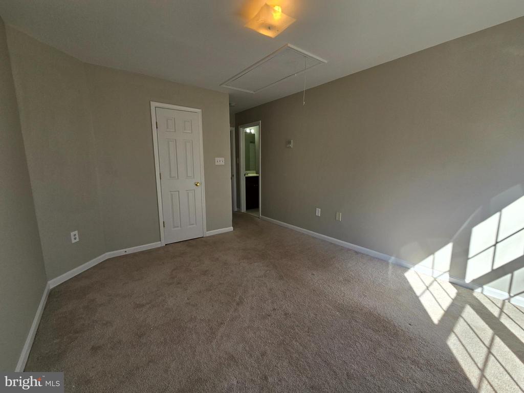 2520 POST OAK DR, CULPEPER, Virginia 22701, 4 Bedrooms Bedrooms, ,5 BathroomsBathrooms,Residential,HIGHPOINT OF CULPEPER,2520 POST OAK DR,VACU2013150 MLS # VACU2013150