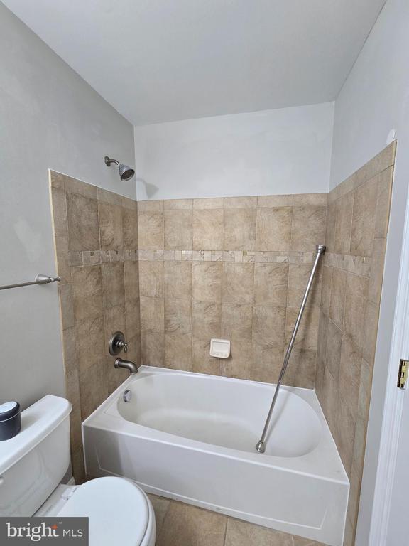 2520 POST OAK DR, CULPEPER, Virginia 22701, 4 Bedrooms Bedrooms, ,5 BathroomsBathrooms,Residential,HIGHPOINT OF CULPEPER,2520 POST OAK DR,VACU2013150 MLS # VACU2013150