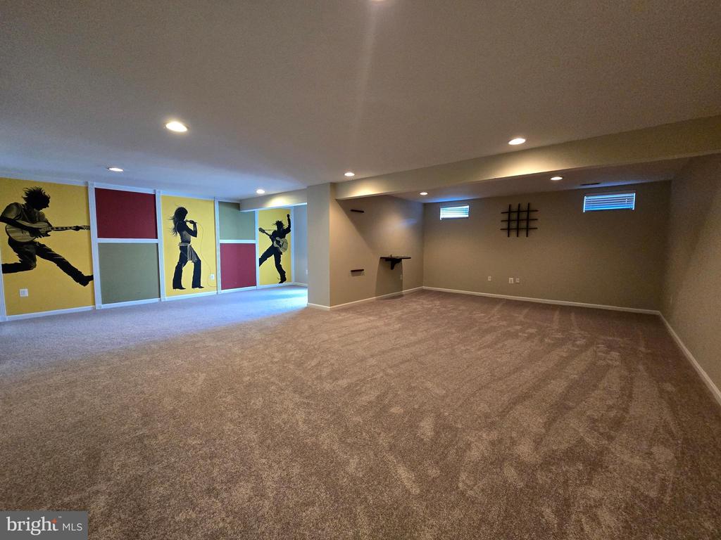 2520 POST OAK DR, CULPEPER, Virginia 22701, 4 Bedrooms Bedrooms, ,5 BathroomsBathrooms,Residential,HIGHPOINT OF CULPEPER,2520 POST OAK DR,VACU2013150 MLS # VACU2013150