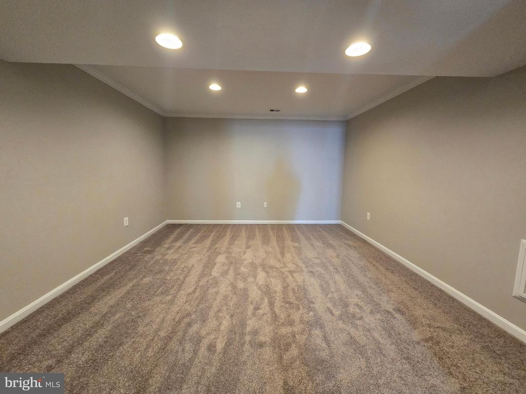 2520 POST OAK DR, CULPEPER, Virginia 22701, 4 Bedrooms Bedrooms, ,5 BathroomsBathrooms,Residential,HIGHPOINT OF CULPEPER,2520 POST OAK DR,VACU2013150 MLS # VACU2013150