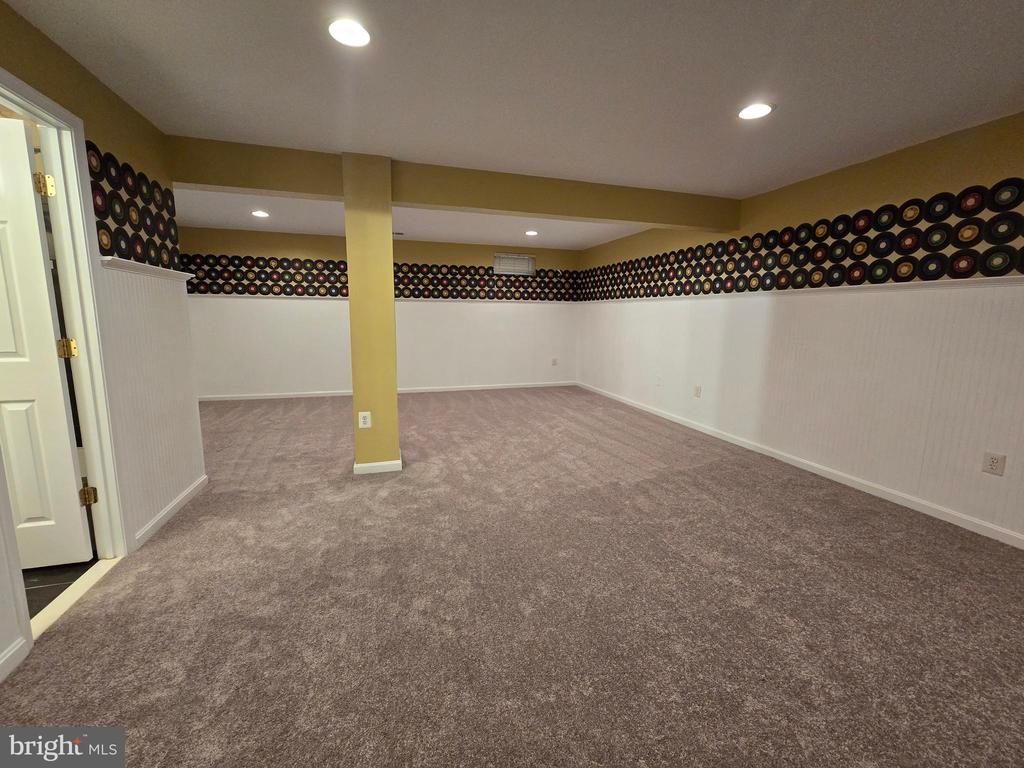 2520 POST OAK DR, CULPEPER, Virginia 22701, 4 Bedrooms Bedrooms, ,5 BathroomsBathrooms,Residential,HIGHPOINT OF CULPEPER,2520 POST OAK DR,VACU2013150 MLS # VACU2013150