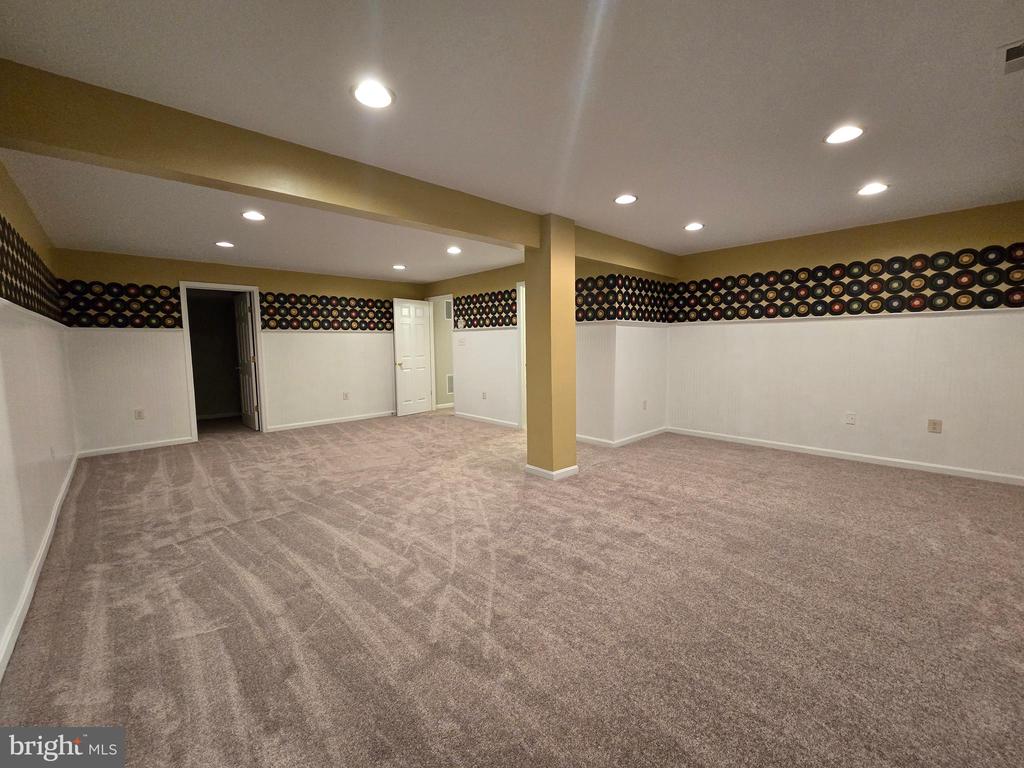 2520 POST OAK DR, CULPEPER, Virginia 22701, 4 Bedrooms Bedrooms, ,5 BathroomsBathrooms,Residential,HIGHPOINT OF CULPEPER,2520 POST OAK DR,VACU2013150 MLS # VACU2013150