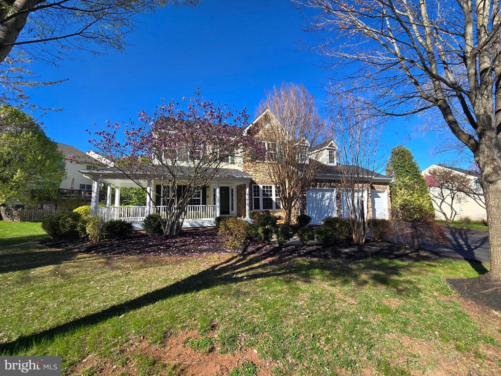 2520 POST OAK DR, CULPEPER, Virginia 22701, 4 Bedrooms Bedrooms, ,5 BathroomsBathrooms,Residential,HIGHPOINT OF CULPEPER,2520 POST OAK DR,VACU2013150 MLS # VACU2013150