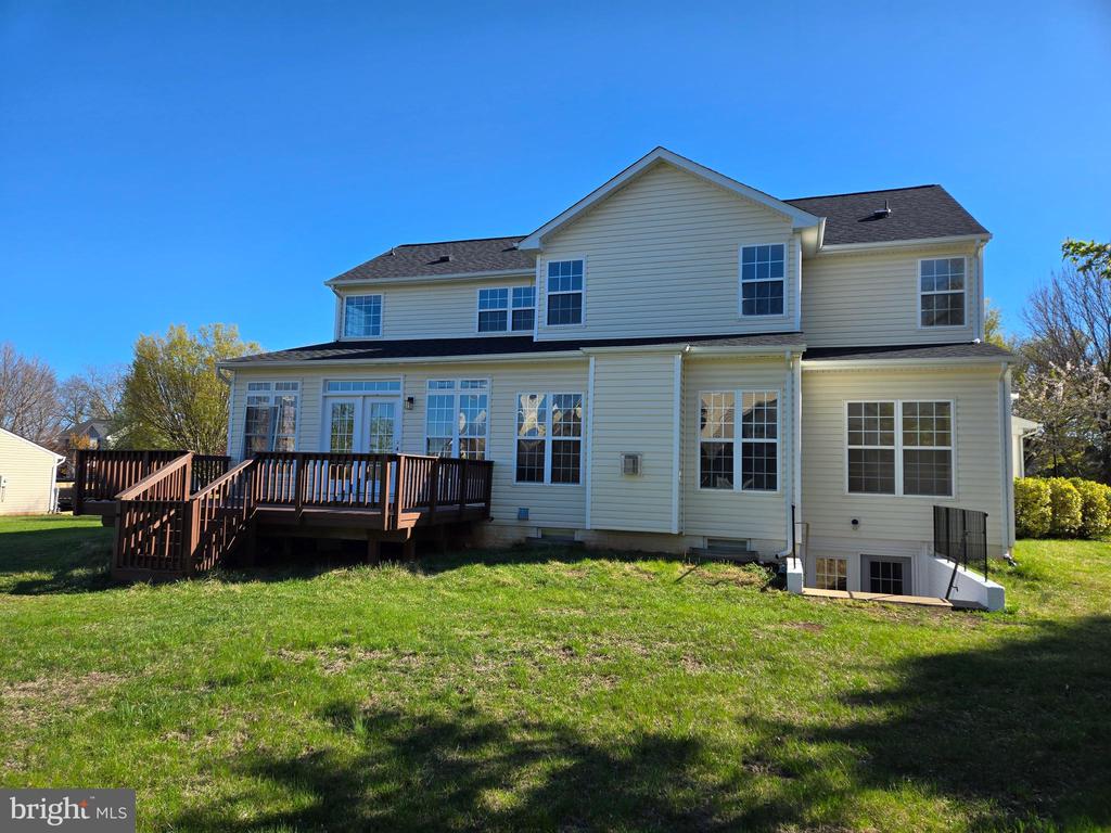 2520 POST OAK DR, CULPEPER, Virginia 22701, 4 Bedrooms Bedrooms, ,5 BathroomsBathrooms,Residential,HIGHPOINT OF CULPEPER,2520 POST OAK DR,VACU2013150 MLS # VACU2013150