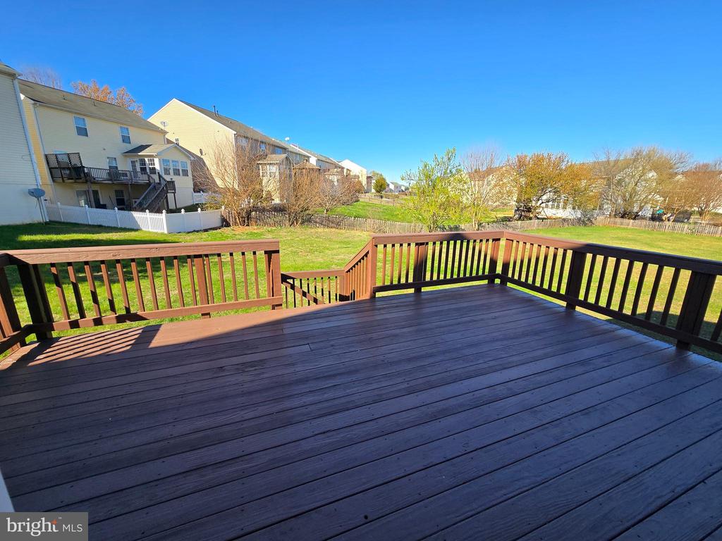 2520 POST OAK DR, CULPEPER, Virginia 22701, 4 Bedrooms Bedrooms, ,5 BathroomsBathrooms,Residential,HIGHPOINT OF CULPEPER,2520 POST OAK DR,VACU2013150 MLS # VACU2013150