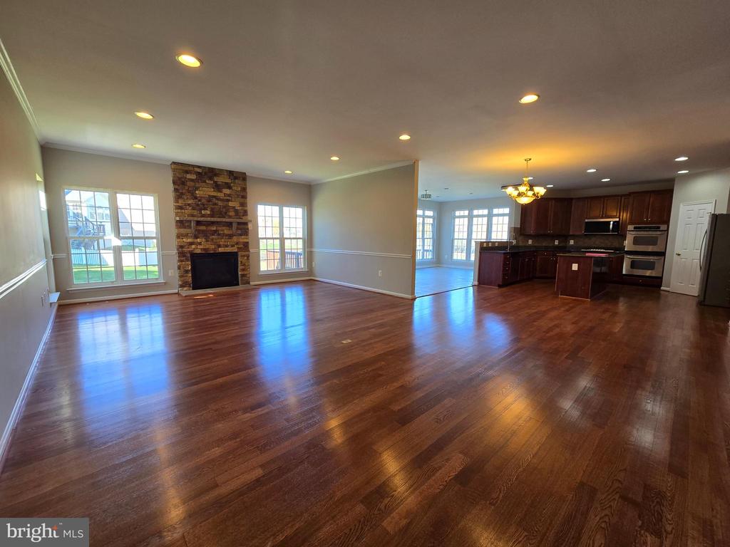 2520 POST OAK DR, CULPEPER, Virginia 22701, 4 Bedrooms Bedrooms, ,5 BathroomsBathrooms,Residential,HIGHPOINT OF CULPEPER,2520 POST OAK DR,VACU2013150 MLS # VACU2013150