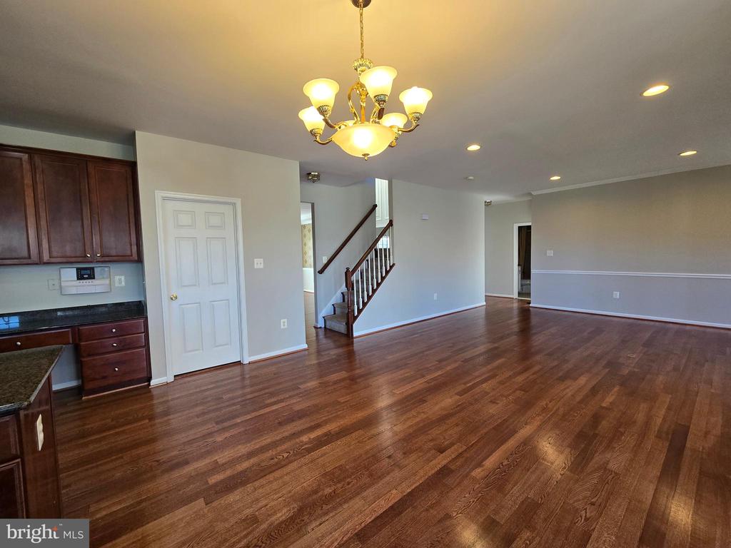 2520 POST OAK DR, CULPEPER, Virginia 22701, 4 Bedrooms Bedrooms, ,5 BathroomsBathrooms,Residential,HIGHPOINT OF CULPEPER,2520 POST OAK DR,VACU2013150 MLS # VACU2013150