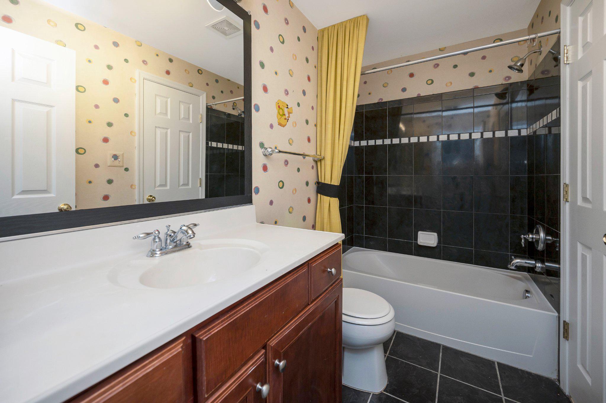 2520 POST OAK DR, CULPEPER, Virginia 22701, 4 Bedrooms Bedrooms, ,5 BathroomsBathrooms,Residential,HIGHPOINT OF CULPEPER,2520 POST OAK DR,VACU2013150 MLS # VACU2013150