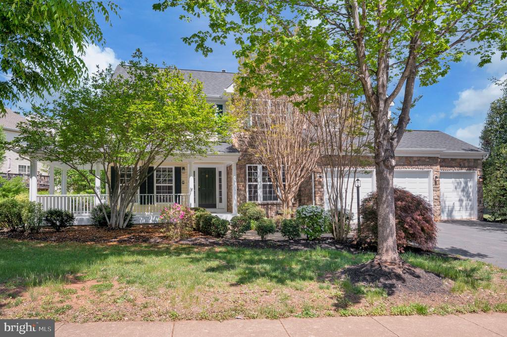 2520 POST OAK DR, CULPEPER, Virginia 22701, 4 Bedrooms Bedrooms, ,5 BathroomsBathrooms,Residential,HIGHPOINT OF CULPEPER,2520 POST OAK DR,VACU2013150 MLS # VACU2013150