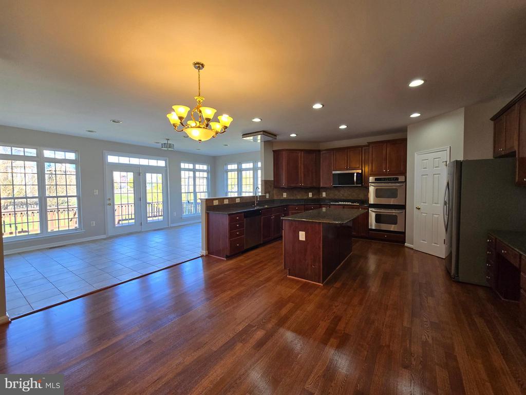 2520 POST OAK DR, CULPEPER, Virginia 22701, 4 Bedrooms Bedrooms, ,5 BathroomsBathrooms,Residential,HIGHPOINT OF CULPEPER,2520 POST OAK DR,VACU2013150 MLS # VACU2013150