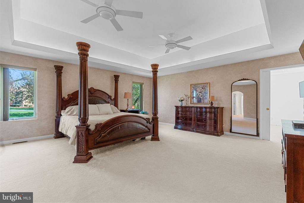 11227 N CLUB DR, FREDERICKSBURG, Virginia 22408, 6 Bedrooms Bedrooms, ,5 BathroomsBathrooms,Residential,11227 N CLUB DR,VASP2040566 MLS # VASP2040566