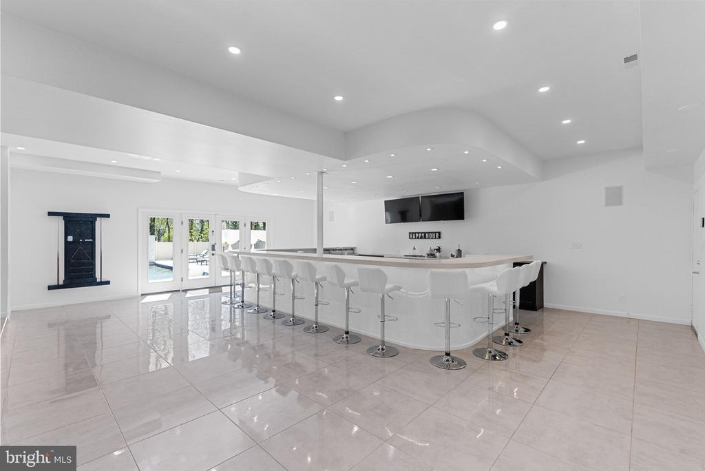 11227 N CLUB DR, FREDERICKSBURG, Virginia 22408, 6 Bedrooms Bedrooms, ,5 BathroomsBathrooms,Residential,11227 N CLUB DR,VASP2040566 MLS # VASP2040566