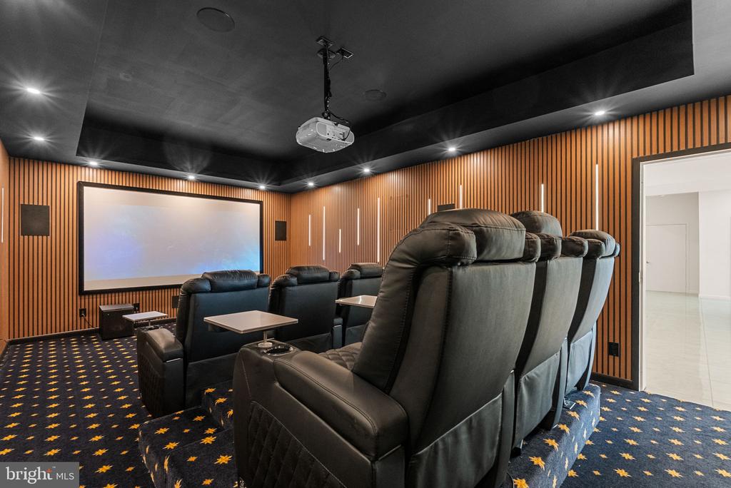 11227 N CLUB DR, FREDERICKSBURG, Virginia 22408, 6 Bedrooms Bedrooms, ,5 BathroomsBathrooms,Residential,11227 N CLUB DR,VASP2040566 MLS # VASP2040566