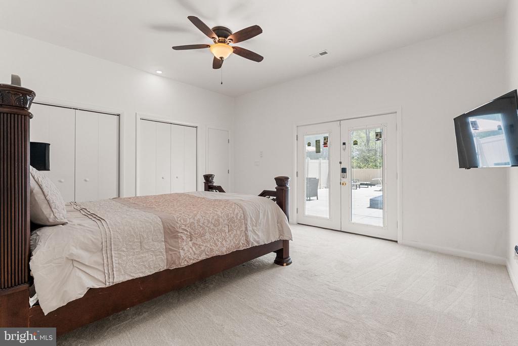 11227 N CLUB DR, FREDERICKSBURG, Virginia 22408, 6 Bedrooms Bedrooms, ,5 BathroomsBathrooms,Residential,11227 N CLUB DR,VASP2040566 MLS # VASP2040566