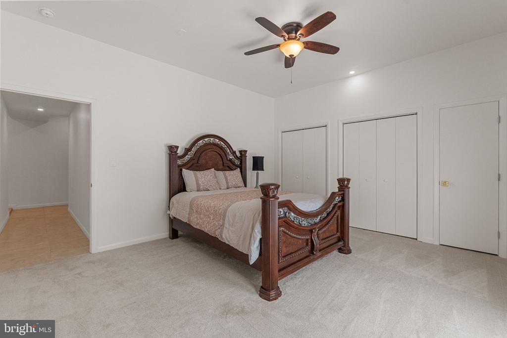 11227 N CLUB DR, FREDERICKSBURG, Virginia 22408, 6 Bedrooms Bedrooms, ,5 BathroomsBathrooms,Residential,11227 N CLUB DR,VASP2040566 MLS # VASP2040566