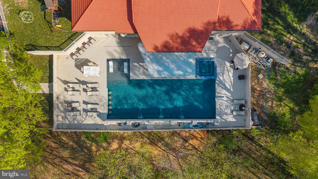 11227 N CLUB DR, FREDERICKSBURG, Virginia 22408, 6 Bedrooms Bedrooms, ,5 BathroomsBathrooms,Residential,11227 N CLUB DR,VASP2040566 MLS # VASP2040566