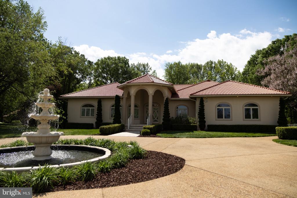 11227 N CLUB DR, FREDERICKSBURG, Virginia 22408, 6 Bedrooms Bedrooms, ,5 BathroomsBathrooms,Residential,11227 N CLUB DR,VASP2040566 MLS # VASP2040566
