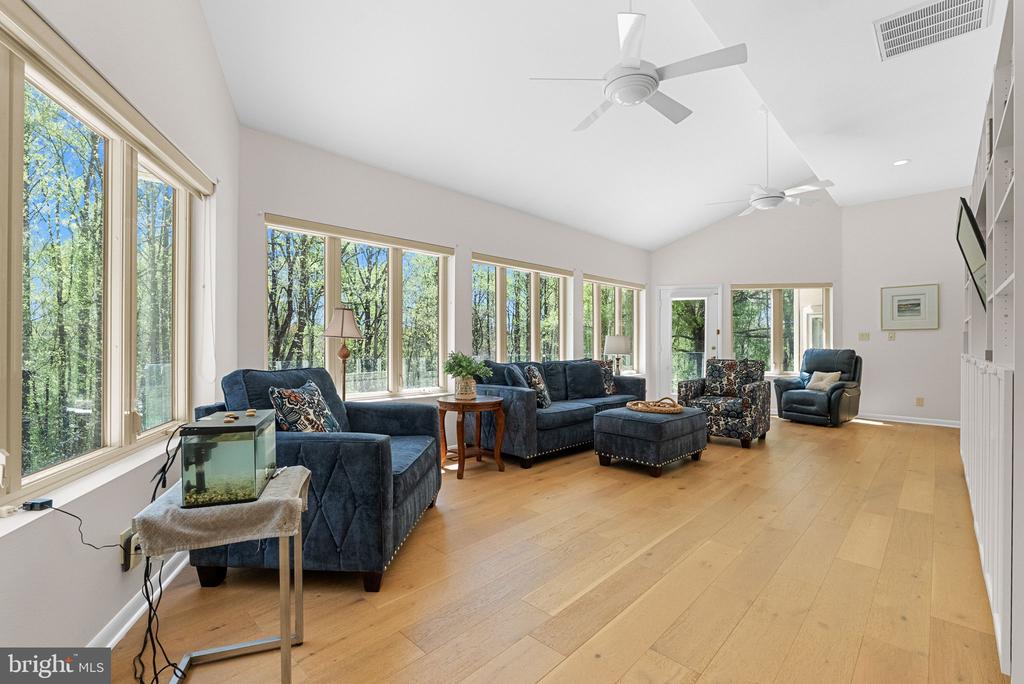 11227 N CLUB DR, FREDERICKSBURG, Virginia 22408, 6 Bedrooms Bedrooms, ,5 BathroomsBathrooms,Residential,11227 N CLUB DR,VASP2040566 MLS # VASP2040566