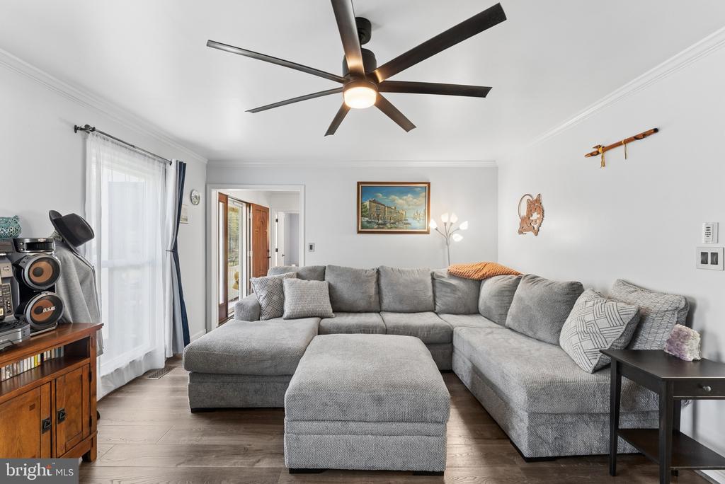 10820 CEDAR POST, SPOTSYLVANIA, Virginia 22553, 5 Bedrooms Bedrooms, ,3 BathroomsBathrooms,Residential,10820 CEDAR POST,VASP2040522 MLS # VASP2040522