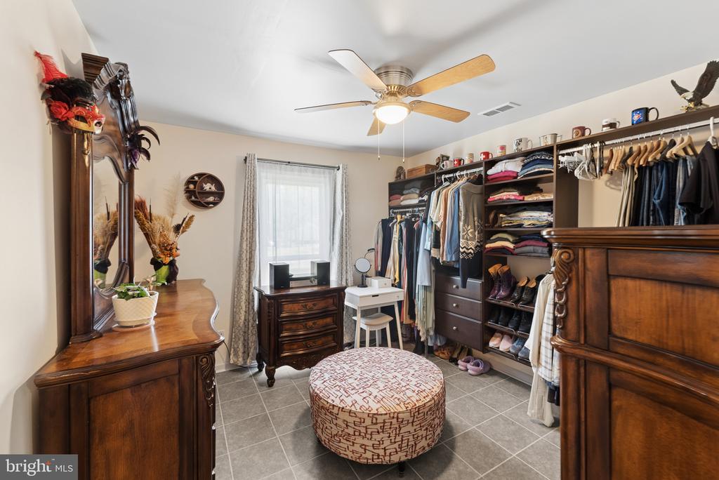 10820 CEDAR POST, SPOTSYLVANIA, Virginia 22553, 5 Bedrooms Bedrooms, ,3 BathroomsBathrooms,Residential,10820 CEDAR POST,VASP2040522 MLS # VASP2040522