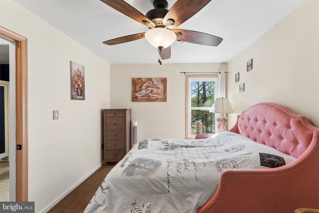 10820 CEDAR POST, SPOTSYLVANIA, Virginia 22553, 5 Bedrooms Bedrooms, ,3 BathroomsBathrooms,Residential,10820 CEDAR POST,VASP2040522 MLS # VASP2040522