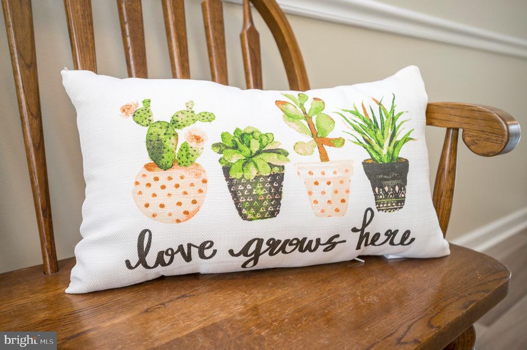 521 LIBERTY BLVD, LOCUST GROVE, Virginia 22508, 4 Bedrooms Bedrooms, ,2 BathroomsBathrooms,Residential,521 LIBERTY BLVD,VAOR2013792 MLS # VAOR2013792 521 LIBERTY BLVD, LOCUST GROVE, Virginia 22508, 4 Bedrooms Bedrooms, ,2 BathroomsBathrooms,Residential,521 LIBERTY BLVD,VAOR2013792 MLS # VAOR2013792