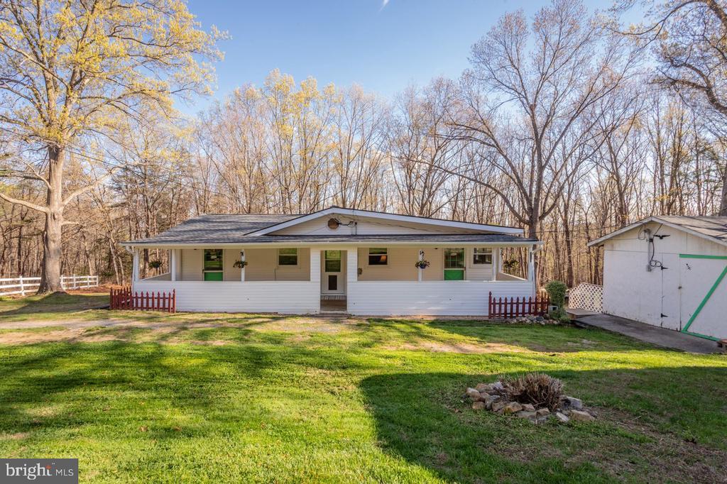 160 GALE LN, STANLEY, Virginia 22851, 2 Bedrooms Bedrooms, ,2 BathroomsBathrooms,Residential,160 GALE LN,VAPA2006282 MLS # VAPA2006282 160 GALE LN, STANLEY, Virginia 22851, 2 Bedrooms Bedrooms, ,2 BathroomsBathrooms,Residential,160 GALE LN,VAPA2006282 MLS # VAPA2006282