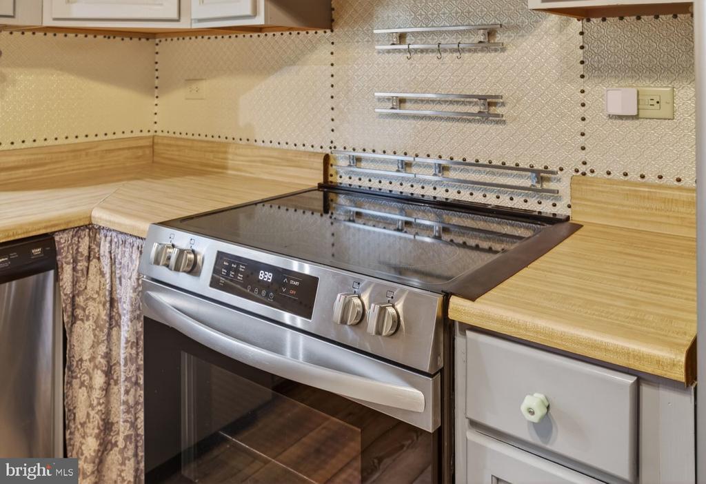 160 GALE LN, STANLEY, Virginia 22851, 2 Bedrooms Bedrooms, ,2 BathroomsBathrooms,Residential,160 GALE LN,VAPA2006282 MLS # VAPA2006282 160 GALE LN, STANLEY, Virginia 22851, 2 Bedrooms Bedrooms, ,2 BathroomsBathrooms,Residential,160 GALE LN,VAPA2006282 MLS # VAPA2006282