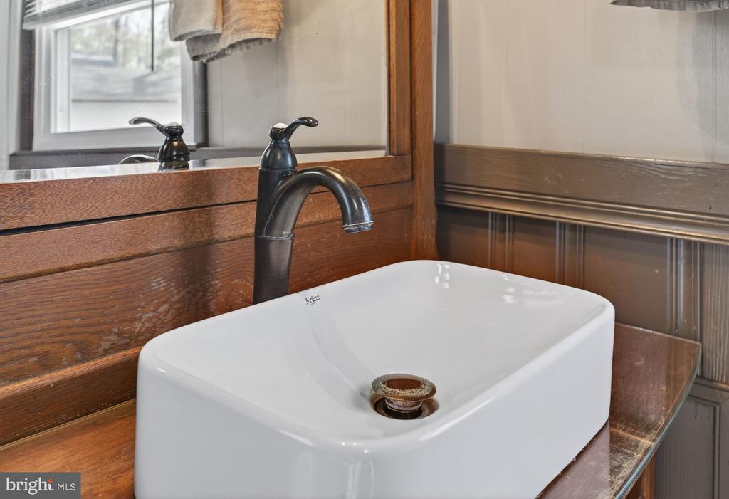 160 GALE LN, STANLEY, Virginia 22851, 2 Bedrooms Bedrooms, ,2 BathroomsBathrooms,Residential,160 GALE LN,VAPA2006282 MLS # VAPA2006282 160 GALE LN, STANLEY, Virginia 22851, 2 Bedrooms Bedrooms, ,2 BathroomsBathrooms,Residential,160 GALE LN,VAPA2006282 MLS # VAPA2006282