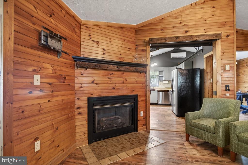 160 GALE LN, STANLEY, Virginia 22851, 2 Bedrooms Bedrooms, ,2 BathroomsBathrooms,Residential,160 GALE LN,VAPA2006282 MLS # VAPA2006282 160 GALE LN, STANLEY, Virginia 22851, 2 Bedrooms Bedrooms, ,2 BathroomsBathrooms,Residential,160 GALE LN,VAPA2006282 MLS # VAPA2006282