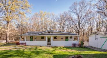 160 GALE LN, STANLEY, Virginia 22851, 2 Bedrooms Bedrooms, ,2 BathroomsBathrooms,Residential,160 GALE LN,VAPA2006282 MLS # VAPA2006282