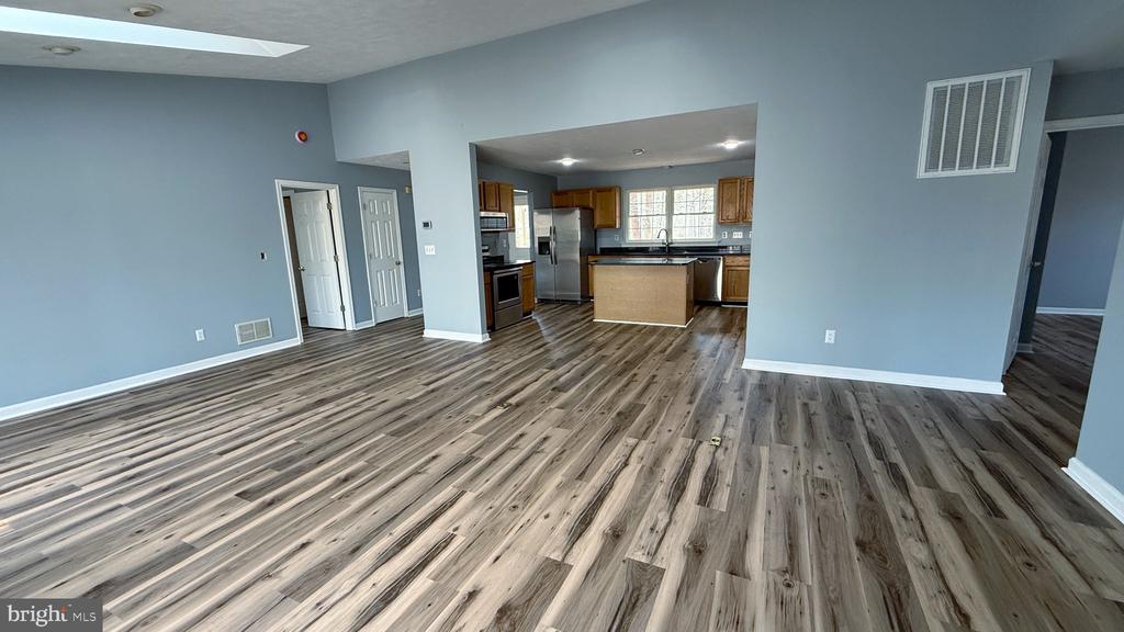 533 MOUNT PLEASANT DR, LOCUST GROVE, Virginia 22508, 3 Bedrooms Bedrooms, ,2 BathroomsBathrooms,Residential,533 MOUNT PLEASANT DR,VAOR2013820 MLS # VAOR2013820