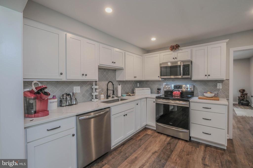 4178 NARROWS LN, THE PLAINS, Virginia, 3 Bedrooms Bedrooms, ,2 BathroomsBathrooms,Residential,4178 NARROWS LN,VAFQ2021326 MLS # VAFQ2021326