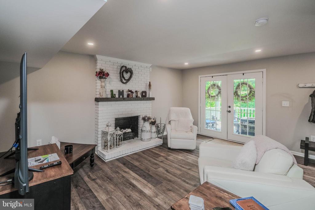 4178 NARROWS LN, THE PLAINS, Virginia, 3 Bedrooms Bedrooms, ,2 BathroomsBathrooms,Residential,4178 NARROWS LN,VAFQ2021326 MLS # VAFQ2021326