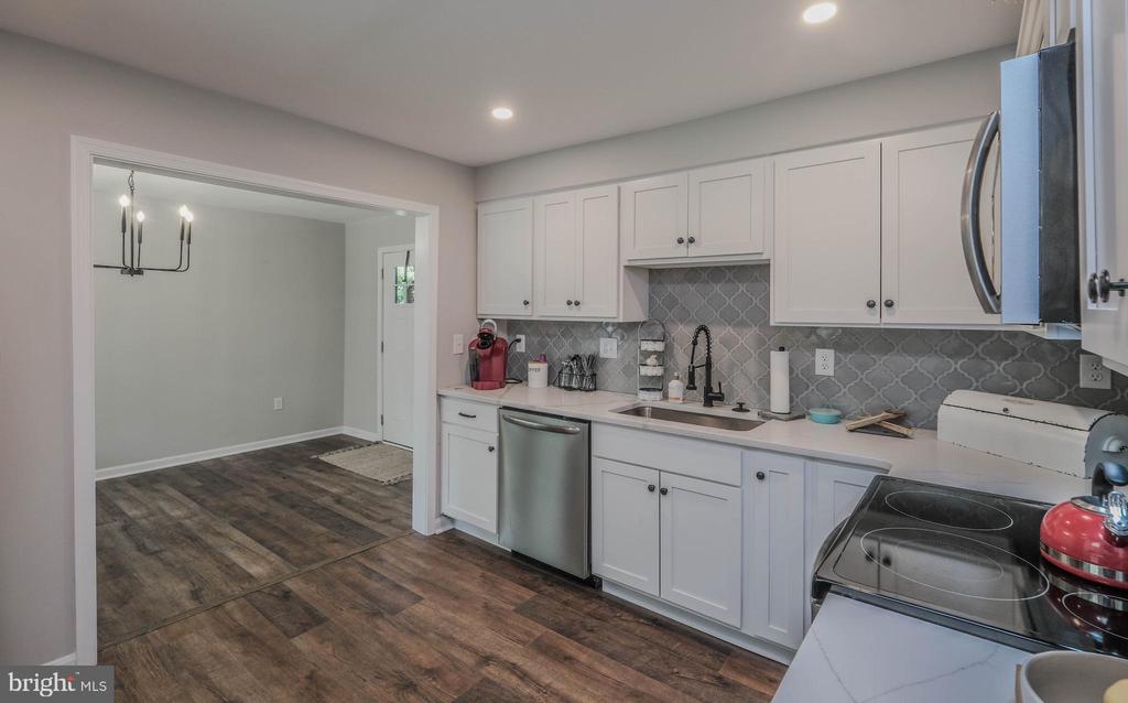 4178 NARROWS LN, THE PLAINS, Virginia, 3 Bedrooms Bedrooms, ,2 BathroomsBathrooms,Residential,4178 NARROWS LN,VAFQ2021326 MLS # VAFQ2021326