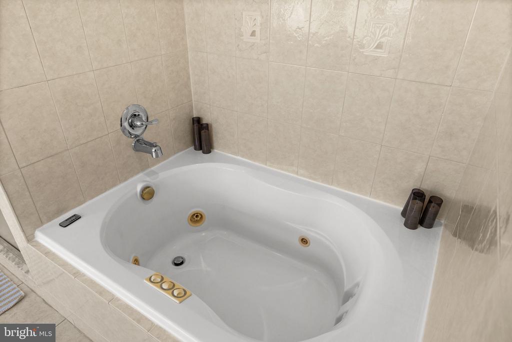 111 CHESTERFIELD CT, LOCUST GROVE, Virginia 22508, 3 Bedrooms Bedrooms, ,3 BathroomsBathrooms,Residential,111 CHESTERFIELD CT,VAOR2013810 MLS # VAOR2013810