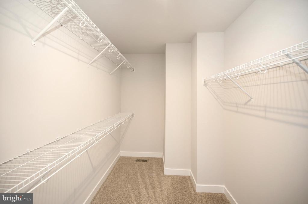 3707 SUNDAY LN, FREDERICKSBURG, Virginia 22408, 5 Bedrooms Bedrooms, ,3 BathroomsBathrooms,Residential,3707 SUNDAY LN,VASP2040804 MLS # VASP2040804