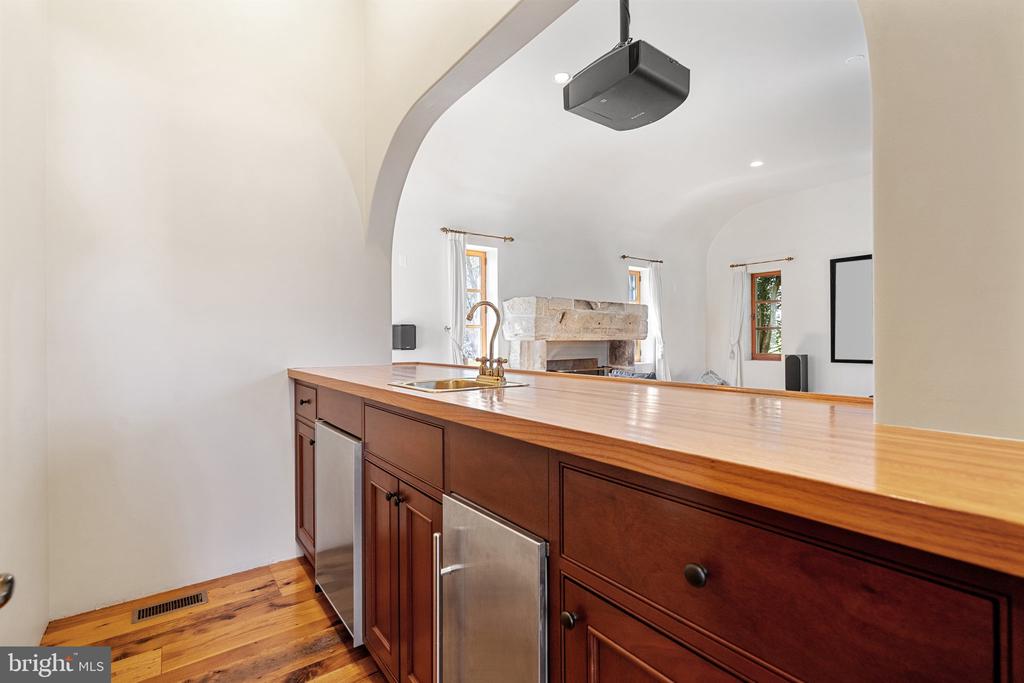 2547 HALFWAY RD, THE PLAINS, Virginia, 5 Bedrooms Bedrooms, ,5 BathroomsBathrooms,Residential,2547 HALFWAY RD,VAFQ2021476 MLS # VAFQ2021476 2547 HALFWAY RD, THE PLAINS, Virginia, 5 Bedrooms Bedrooms, ,5 BathroomsBathrooms,Residential,2547 HALFWAY RD,VAFQ2021476 MLS # VAFQ2021476