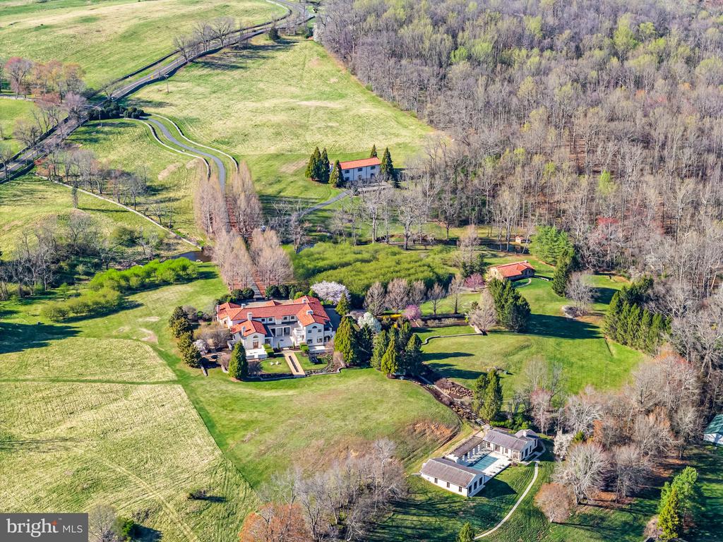 2547 HALFWAY RD, THE PLAINS, Virginia, 5 Bedrooms Bedrooms, ,5 BathroomsBathrooms,Residential,2547 HALFWAY RD,VAFQ2021476 MLS # VAFQ2021476 2547 HALFWAY RD, THE PLAINS, Virginia, 5 Bedrooms Bedrooms, ,5 BathroomsBathrooms,Residential,2547 HALFWAY RD,VAFQ2021476 MLS # VAFQ2021476