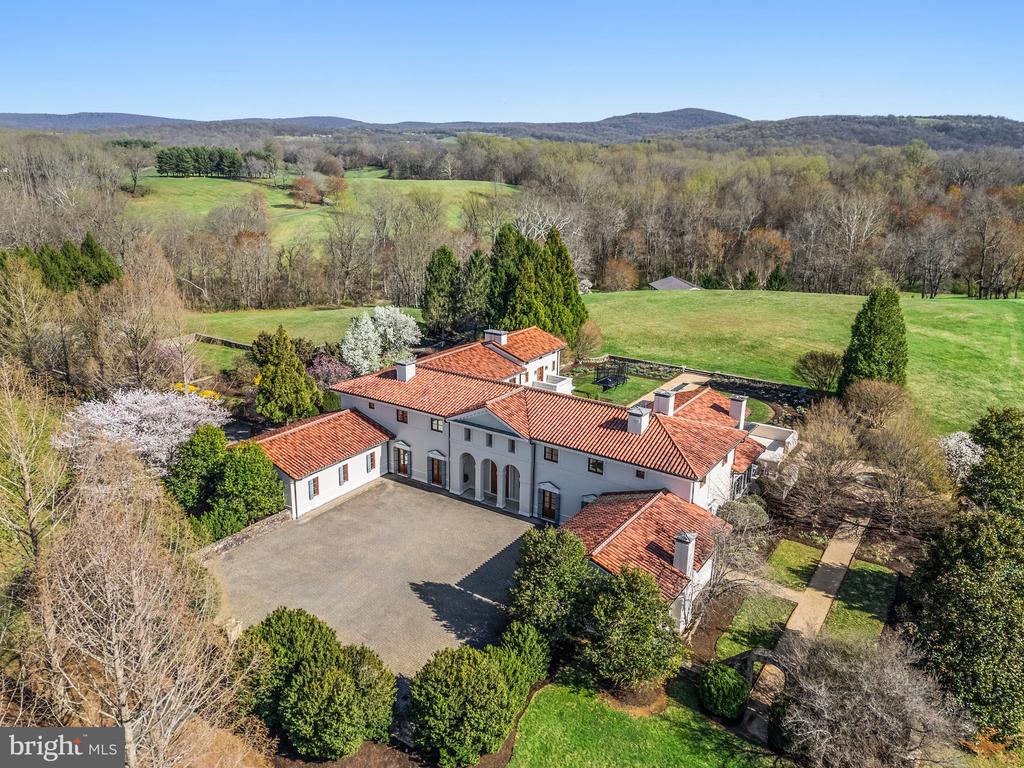 2547 HALFWAY RD, THE PLAINS, Virginia, 5 Bedrooms Bedrooms, ,5 BathroomsBathrooms,Residential,2547 HALFWAY RD,VAFQ2021476 MLS # VAFQ2021476 2547 HALFWAY RD, THE PLAINS, Virginia, 5 Bedrooms Bedrooms, ,5 BathroomsBathrooms,Residential,2547 HALFWAY RD,VAFQ2021476 MLS # VAFQ2021476