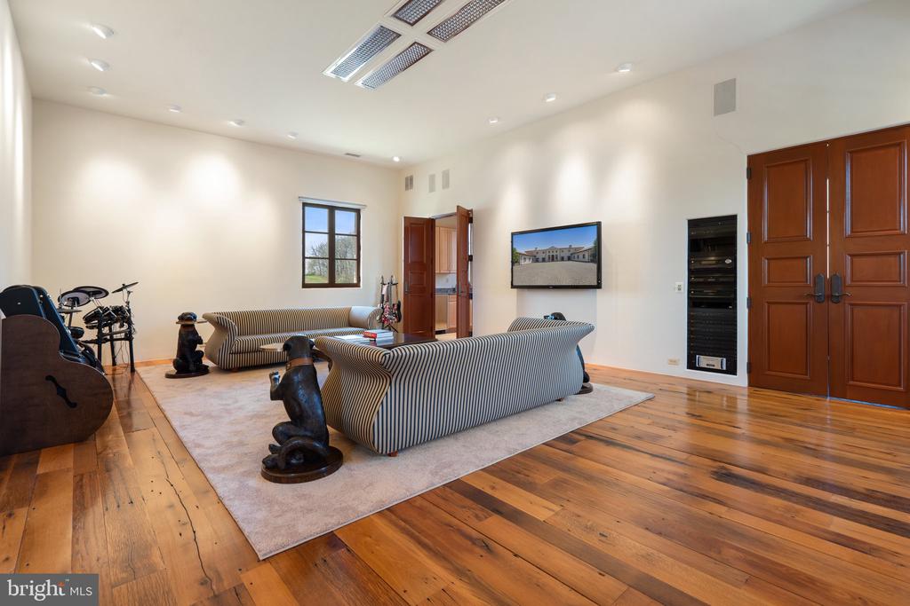 2547 HALFWAY RD, THE PLAINS, Virginia, 5 Bedrooms Bedrooms, ,5 BathroomsBathrooms,Residential,2547 HALFWAY RD,VAFQ2021476 MLS # VAFQ2021476 2547 HALFWAY RD, THE PLAINS, Virginia, 5 Bedrooms Bedrooms, ,5 BathroomsBathrooms,Residential,2547 HALFWAY RD,VAFQ2021476 MLS # VAFQ2021476