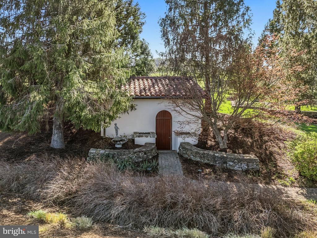 2547 HALFWAY RD, THE PLAINS, Virginia, 5 Bedrooms Bedrooms, ,5 BathroomsBathrooms,Residential,2547 HALFWAY RD,VAFQ2021476 MLS # VAFQ2021476 2547 HALFWAY RD, THE PLAINS, Virginia, 5 Bedrooms Bedrooms, ,5 BathroomsBathrooms,Residential,2547 HALFWAY RD,VAFQ2021476 MLS # VAFQ2021476