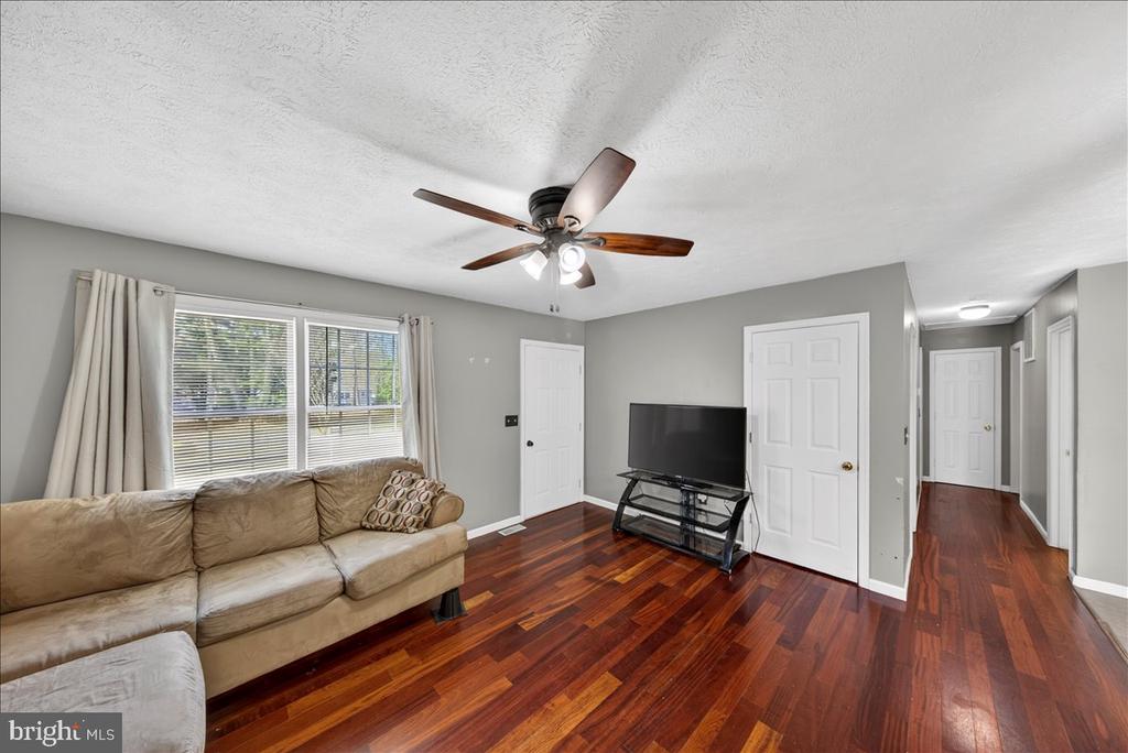 6265 BROWNING RD, CULPEPER, Virginia 22701, 3 Bedrooms Bedrooms, ,2 BathroomsBathrooms,Residential,6265 BROWNING RD,VAOR2013794 MLS # VAOR2013794