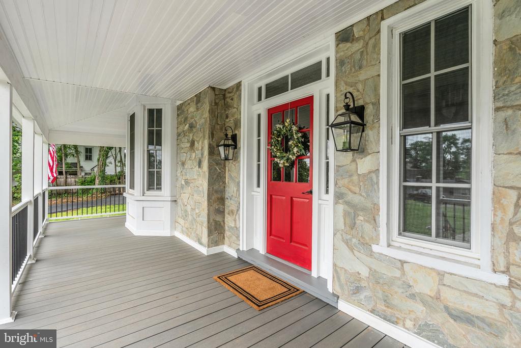 105 E WASHINGTON ST, REMINGTON, Virginia 22734, 4 Bedrooms Bedrooms, ,2 BathroomsBathrooms,Residential,105 E WASHINGTON ST,VAFQ2021480 MLS # VAFQ2021480