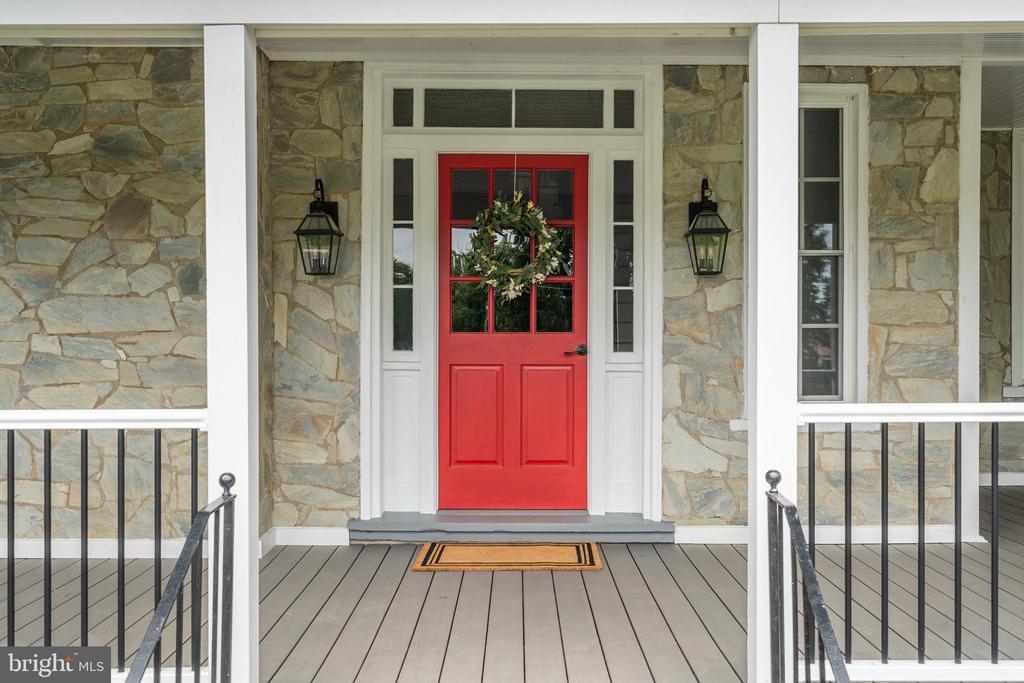 105 E WASHINGTON ST, REMINGTON, Virginia 22734, 4 Bedrooms Bedrooms, ,2 BathroomsBathrooms,Residential,105 E WASHINGTON ST,VAFQ2021480 MLS # VAFQ2021480