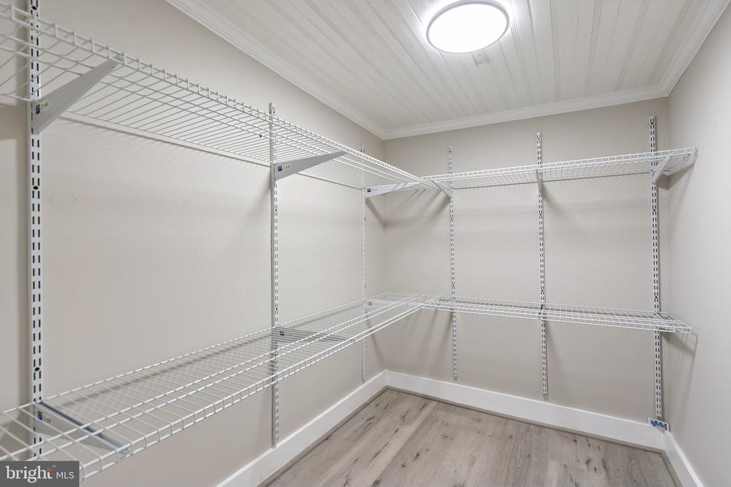 105 E WASHINGTON ST, REMINGTON, Virginia 22734, 4 Bedrooms Bedrooms, ,2 BathroomsBathrooms,Residential,105 E WASHINGTON ST,VAFQ2021480 MLS # VAFQ2021480