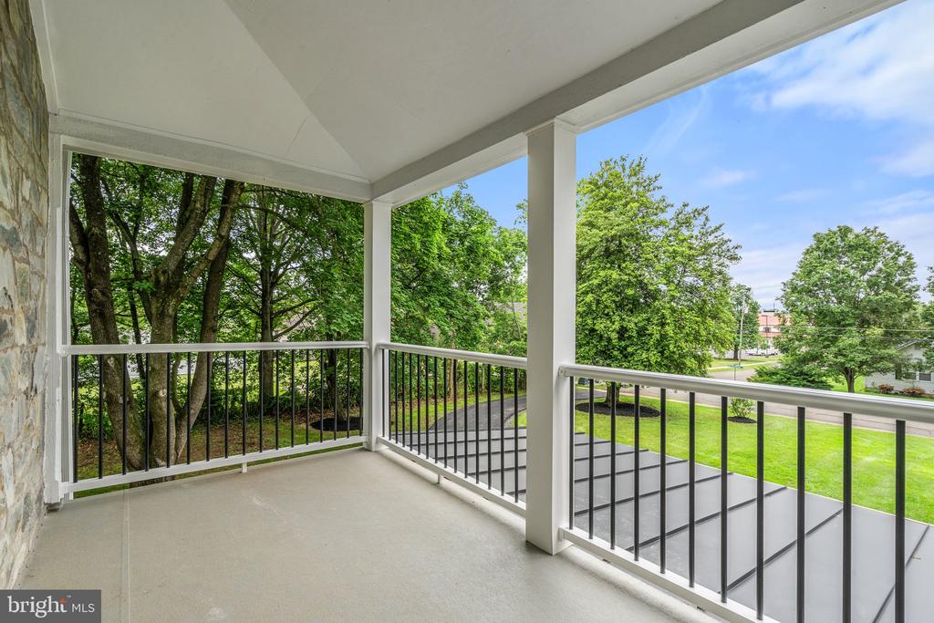 105 E WASHINGTON ST, REMINGTON, Virginia 22734, 4 Bedrooms Bedrooms, ,2 BathroomsBathrooms,Residential,105 E WASHINGTON ST,VAFQ2021480 MLS # VAFQ2021480