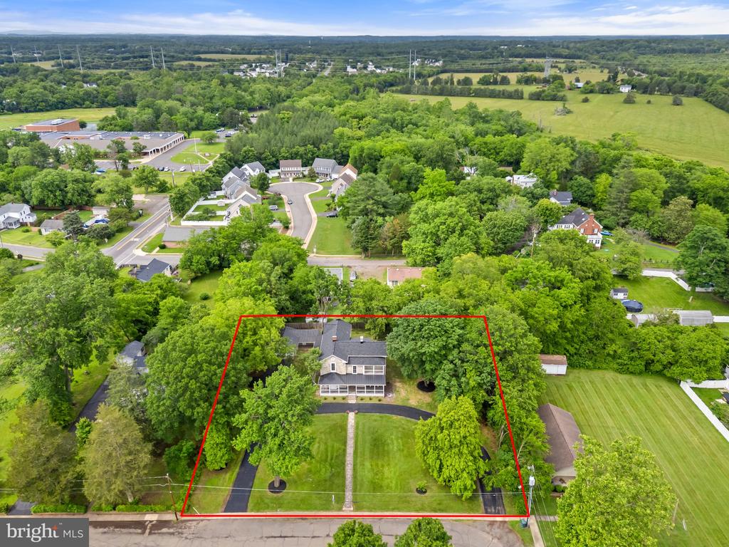 105 E WASHINGTON ST, REMINGTON, Virginia 22734, 4 Bedrooms Bedrooms, ,2 BathroomsBathrooms,Residential,105 E WASHINGTON ST,VAFQ2021480 MLS # VAFQ2021480